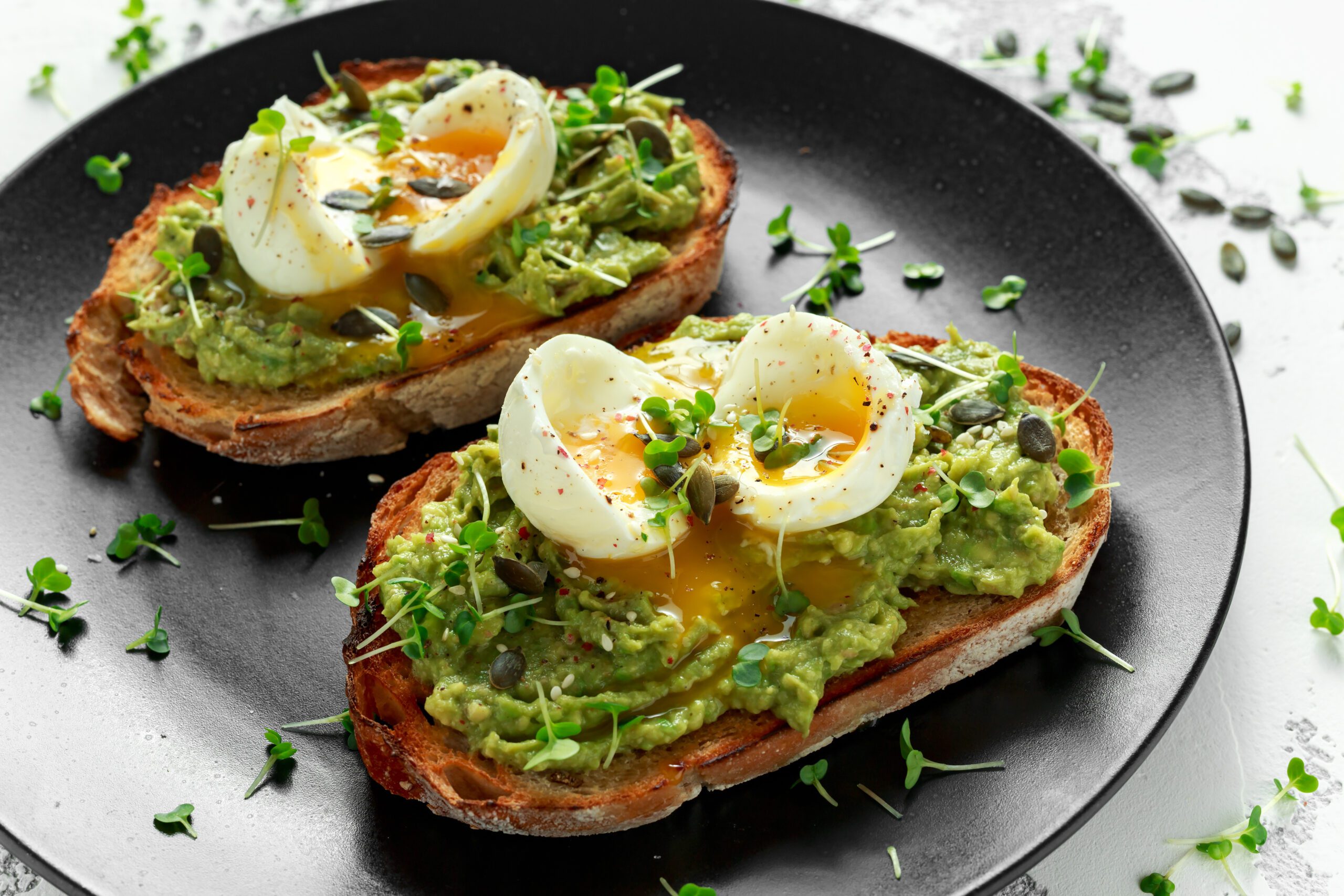 Beta-Rezept: Avocado-Brot mit Ei und Putenbrust » Schlanke Figur